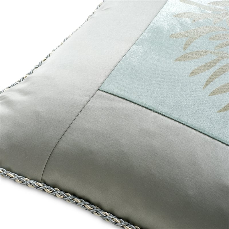 Michael Amini Regent 10-Piece King Velvet Comforter Set in Ice Blue/Silver