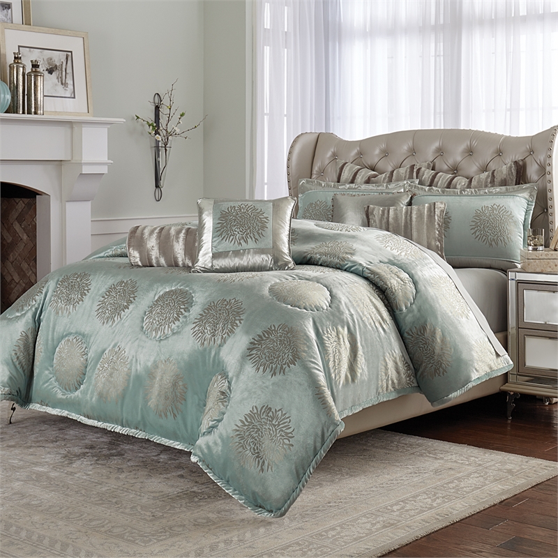 Michael Amini Regent 9-Piece Queen Velvet Comforter Set in Ice Blue/Silver
