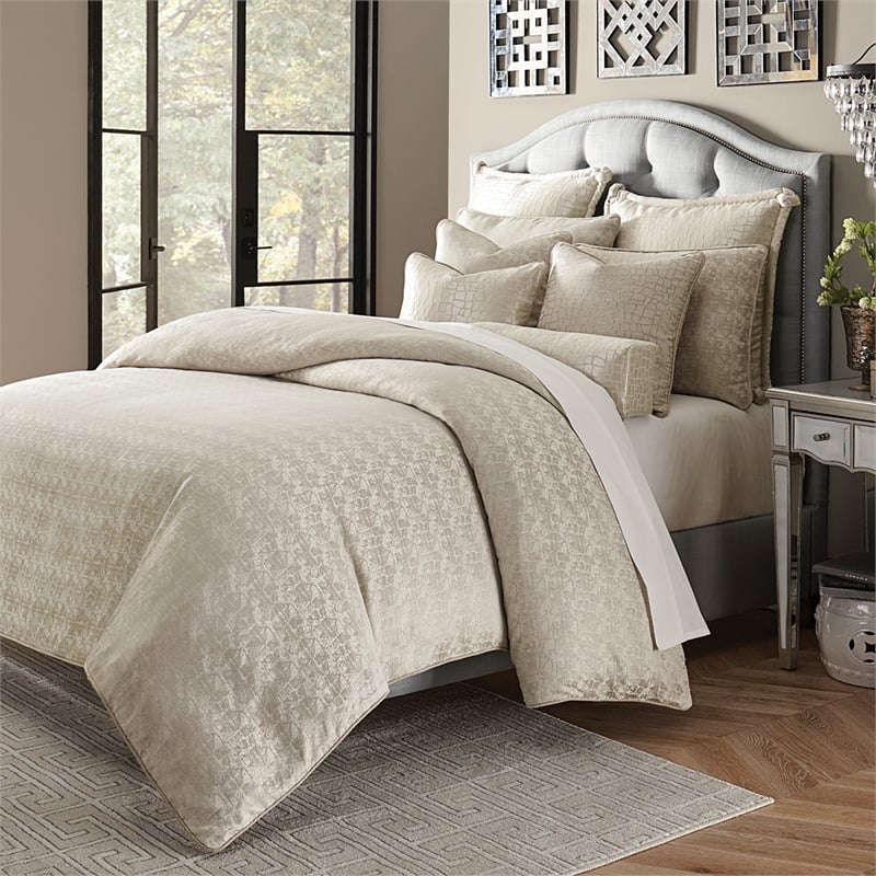 Michael Amini Carlyle 9-piece Fabric Queen Comforter Set in Natural/Platinum