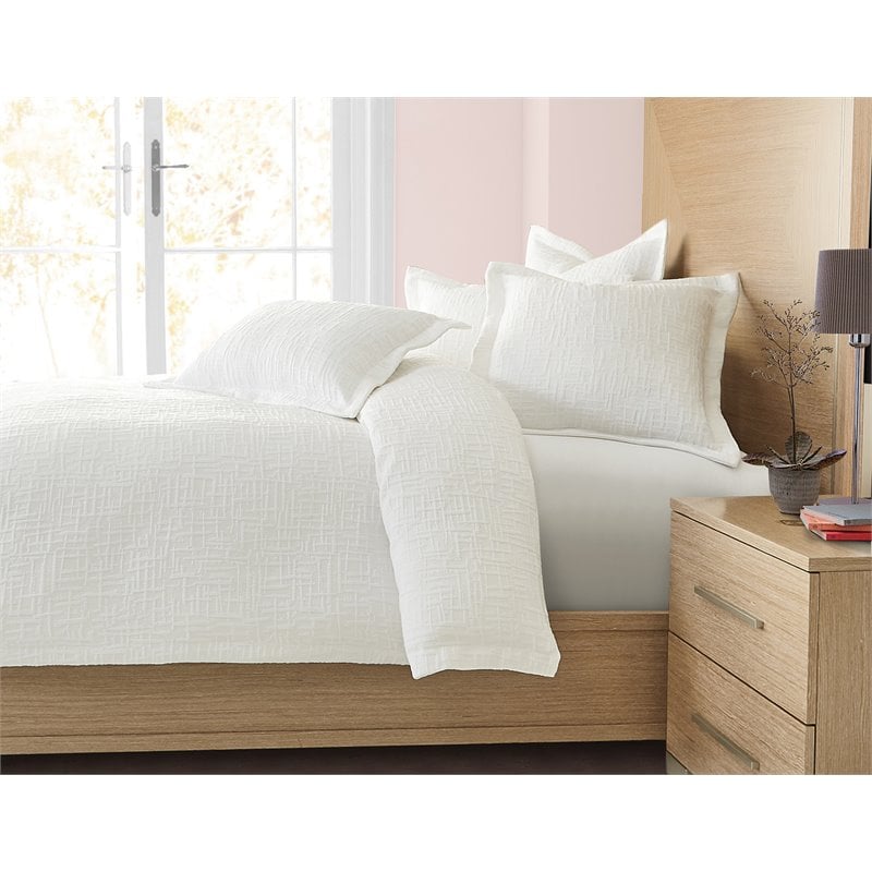 Michael Amini Hillton 5-piece Linear Texture Fabric Queen Duvet Set in White