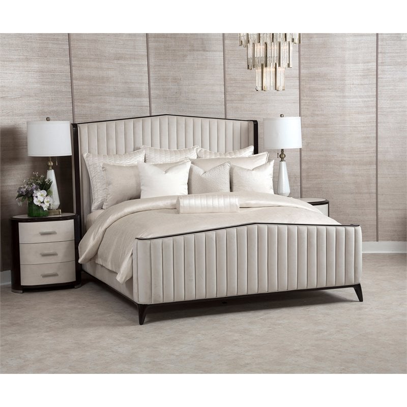 Michael Amini Oliver 9-piece Fabric Queen Comforter Set in Ivory/Gold Hint