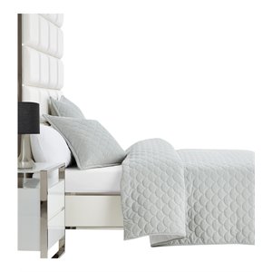 Michael Amini Whitehaven 3-piece Velvet Fabric King Duvet Set in Frost Green