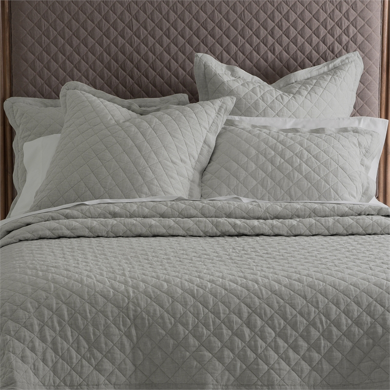 Michael Amini Oslo 6-piece Diamond Linen Fabric King Quilt Set in Gray
