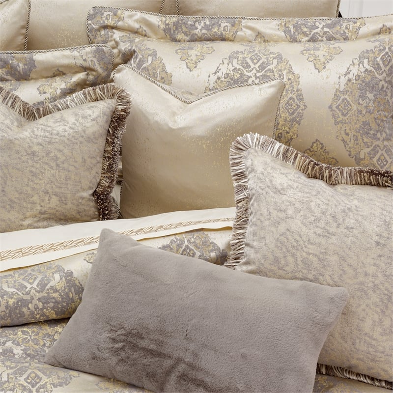 Michael Amini Bennett 10-Piece King Comforter Set - Champagne