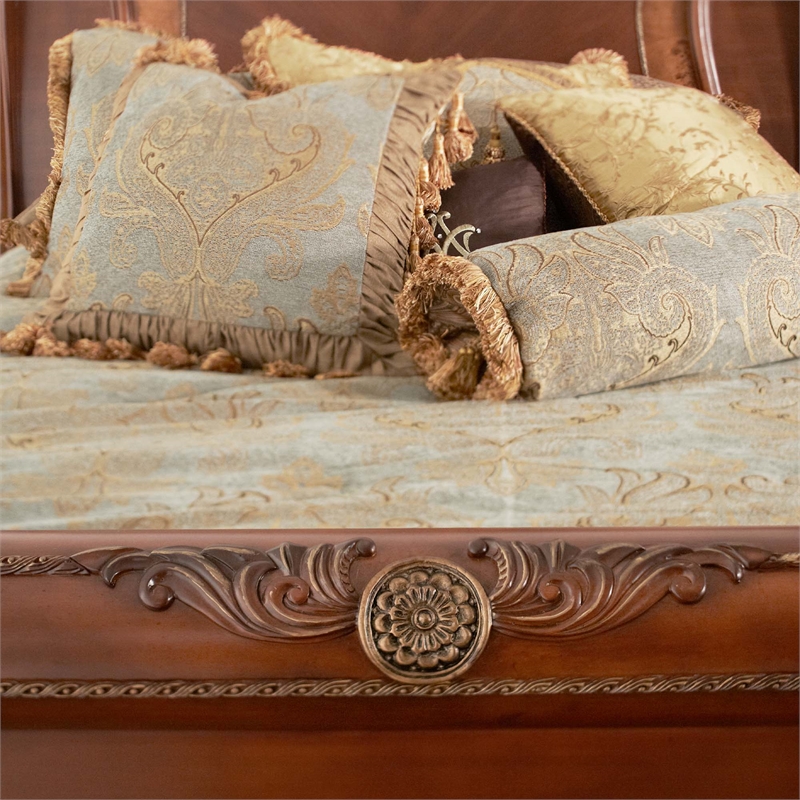 Cortina Cal. King Traditional Wood Sleigh Bed - Honey Walnut