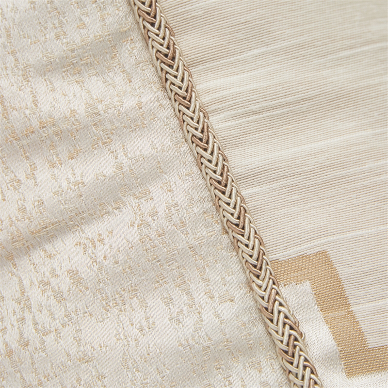 Michael Amini Westlyn 4-Piece King Comforter Set - Ivory