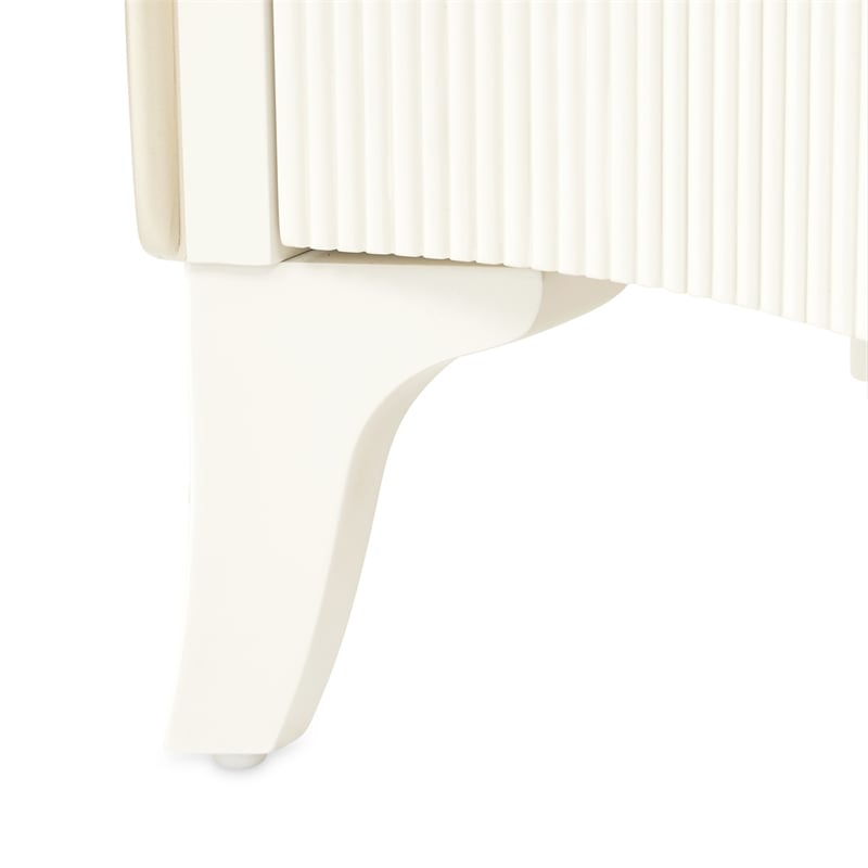La Marisia 9-Drawer Dresser - Creamy Pearl
