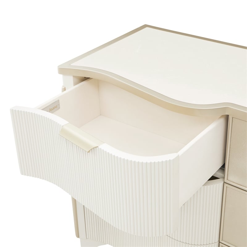 La Marisia 9-Drawer Dresser - Creamy Pearl