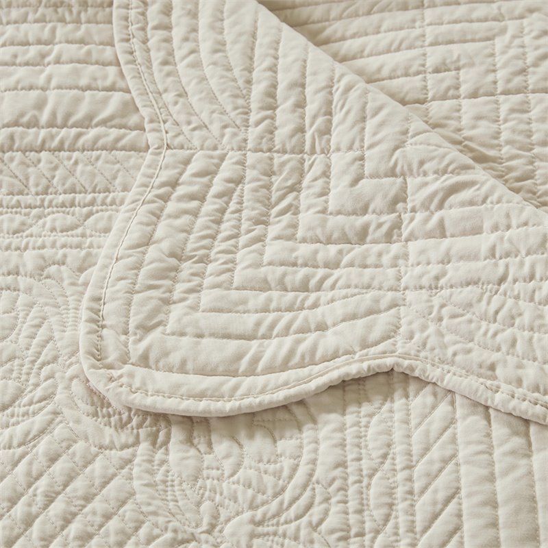 Madison Park Fabric Oversized Quilted Throw with Scalloped Edges in Cream