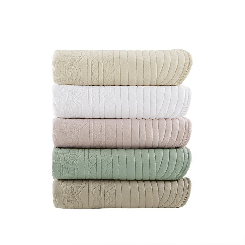 Madison Park Fabric Oversized Quilted Throw with Scalloped Edges in White