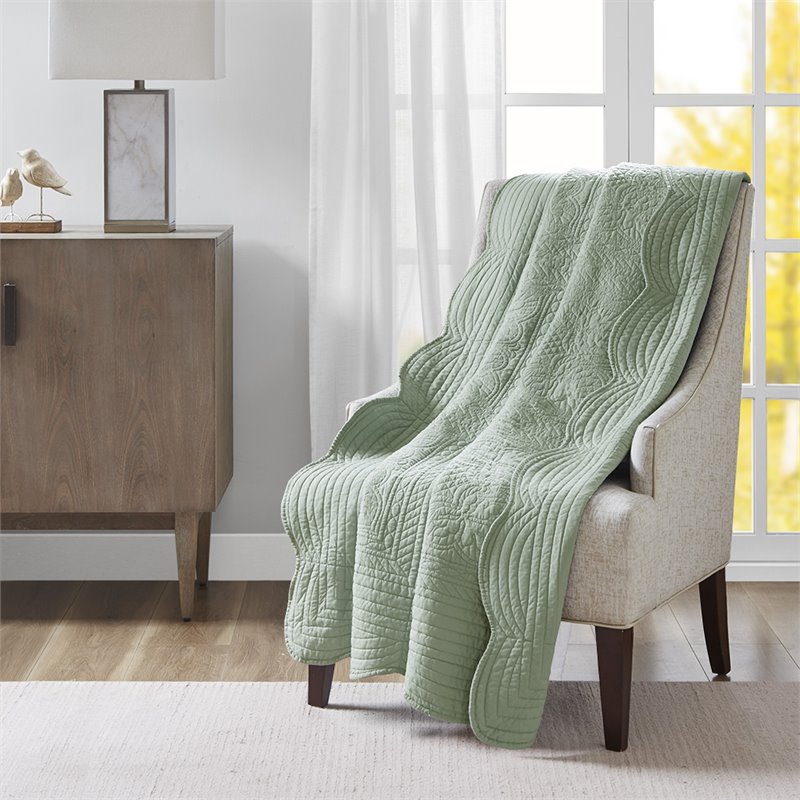 Madison Park Cotton Oversized Quilted Throw with Scalloped Edges in Green