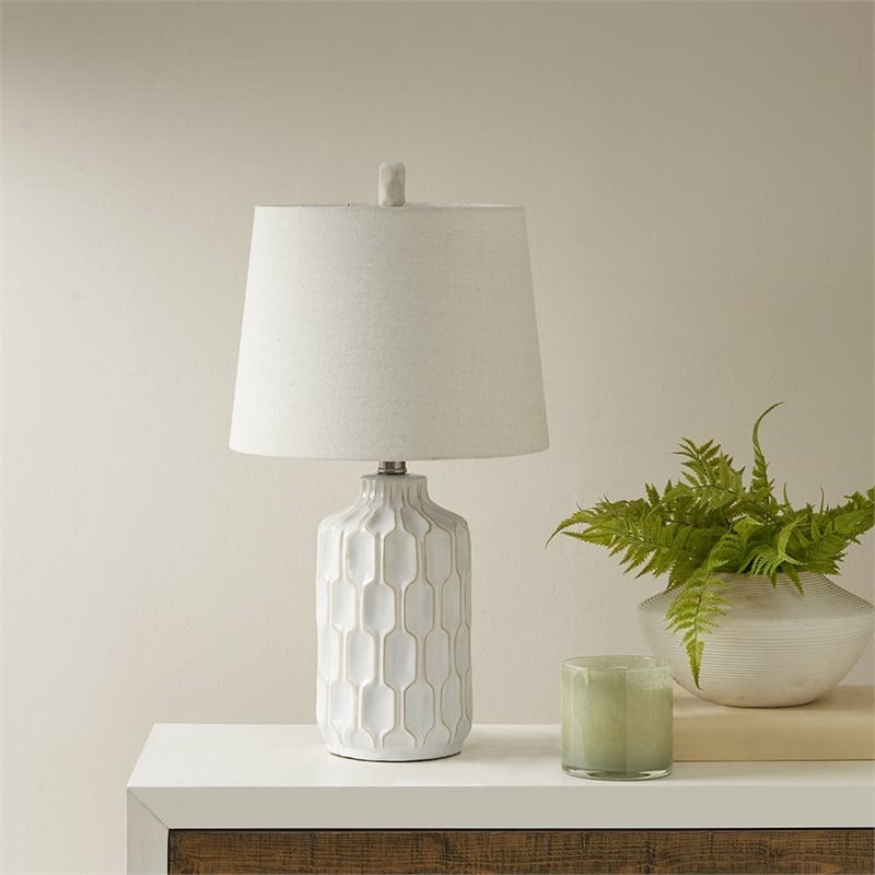 INK+IVY Contour Modern Ceramic and Fabric Table Lamp in Ivory