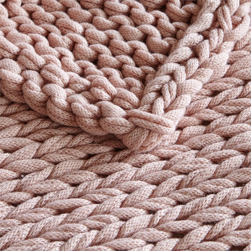 Madison Park Farmhouse Acrylic Fabric Chunky Double Knit Throw in Pink