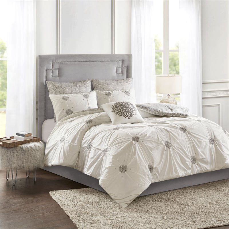 Madison Park Malia 6-Piece Farmhouse Embroidered Cotton Comforter Set in Ivory