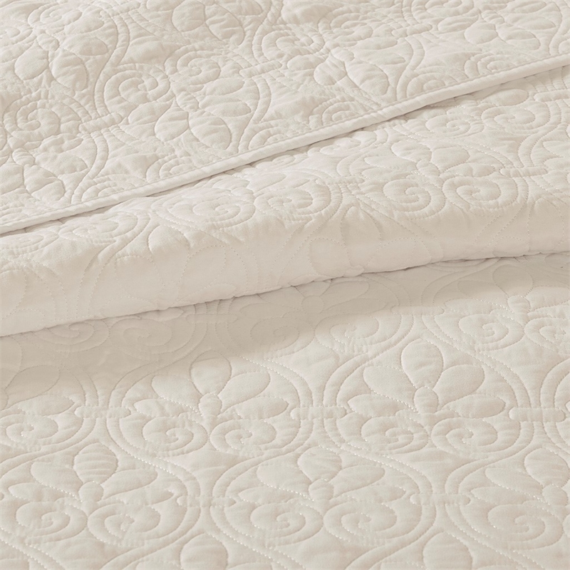 Madison Park Quebec Polyester Microfiber Bedspread Set in Cream