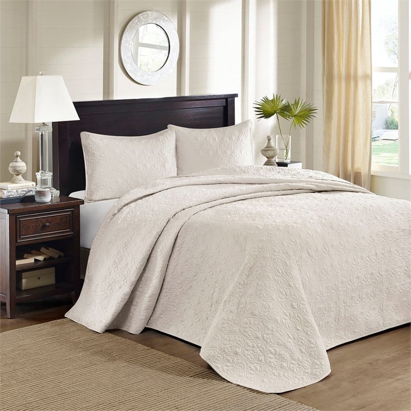Madison Park Quebec Polyester Microfiber Bedspread Set in Cream