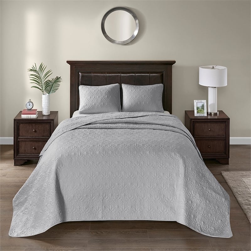 Madison Park Quebec 3-Piece Polyester Quilted Microfiber Bedspread Set in Gray