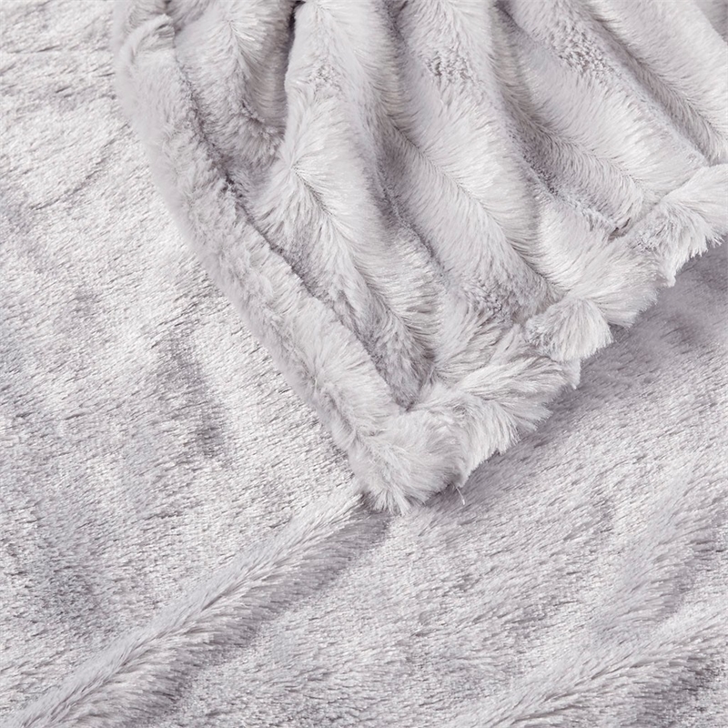 Beautyrest Contemporary Polyester Knitted Solid Faux Fur Heated Throw in Gray