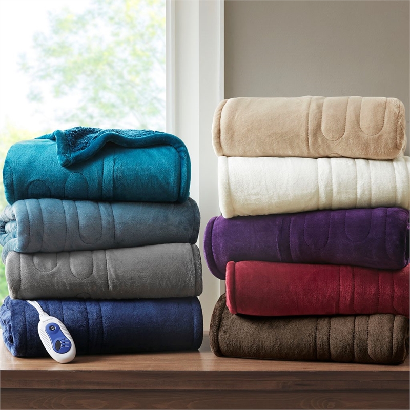 Beautyrest Polyester Knitted Microlight/Berber Solid Heated Throw in Gray