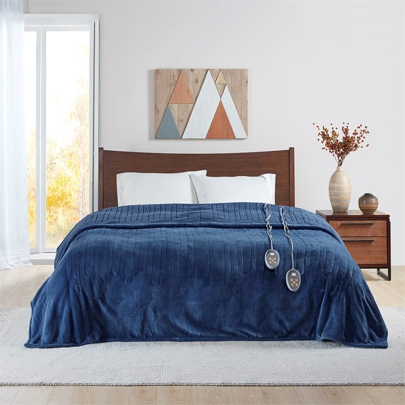 Beautyrest Polyester Solid Knitted Microlight Heated Blanket in Blue