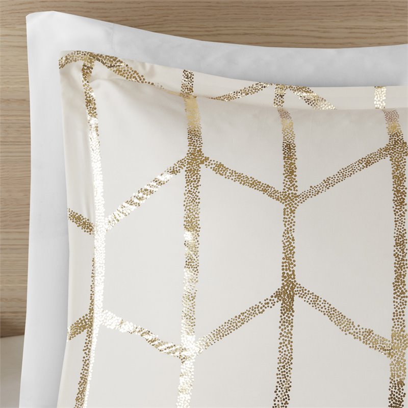 Intelligent Design Raina Polyester Microfiber Comforter Set in Ivory