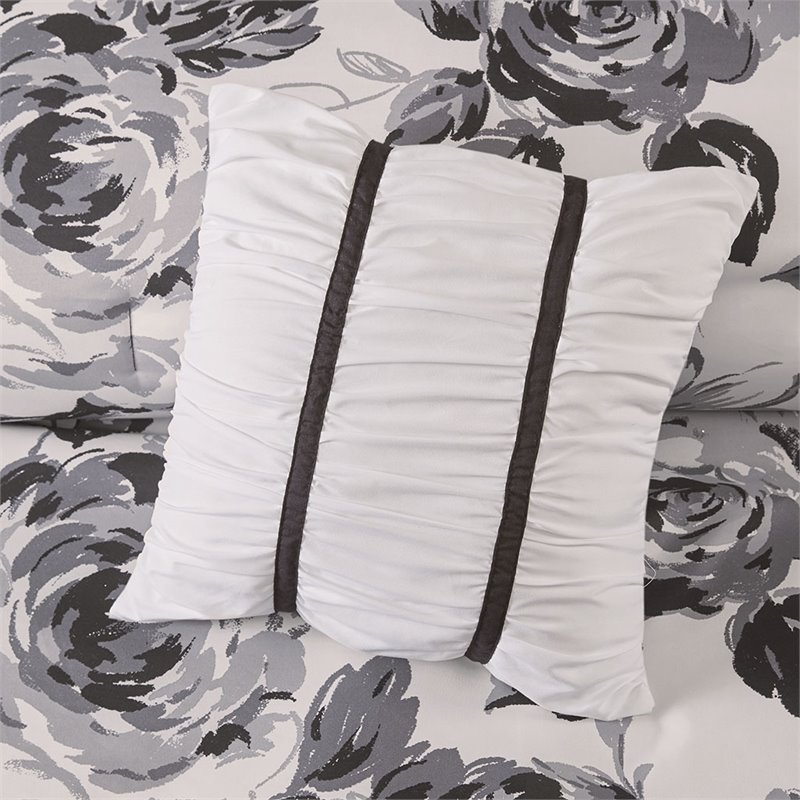 Intelligent Design Polyester Microfiber Floral Twin/Twin XL Comforter Set -Black