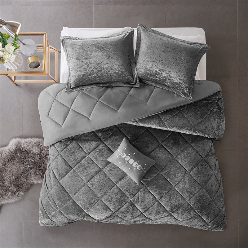 Intelligent Design Felicia Polyester Velvet Comforter Set in Gray