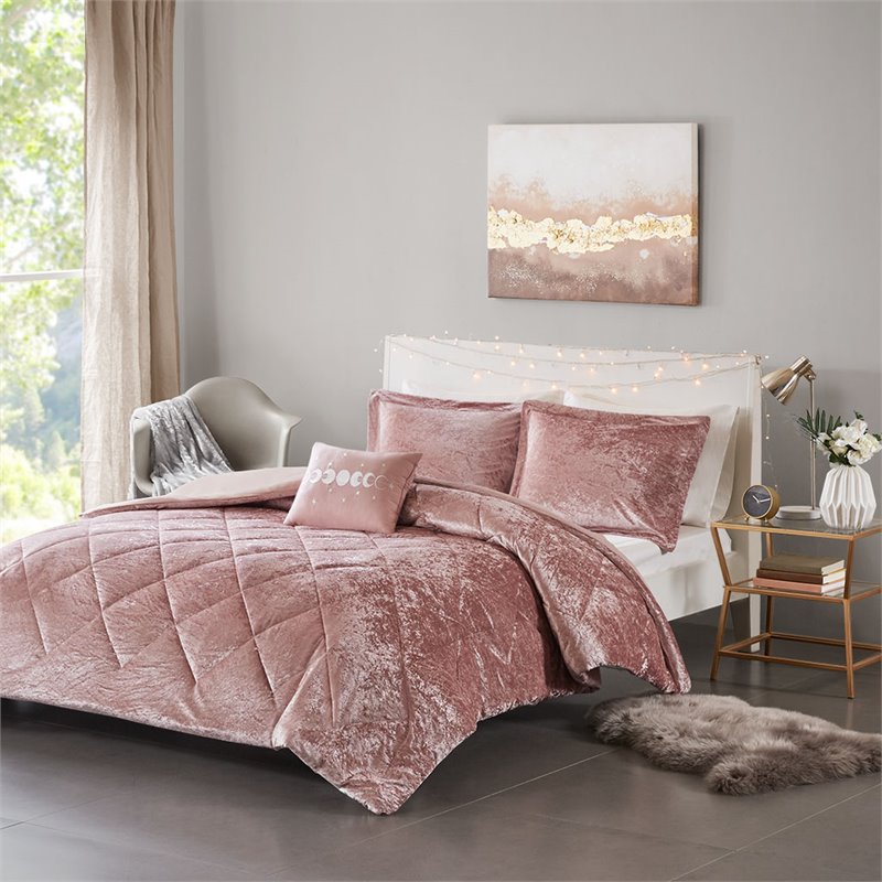 Intelligent Design Felicia Polyester Velvet Twin/Twin XL Duvet Cover Set in Pink