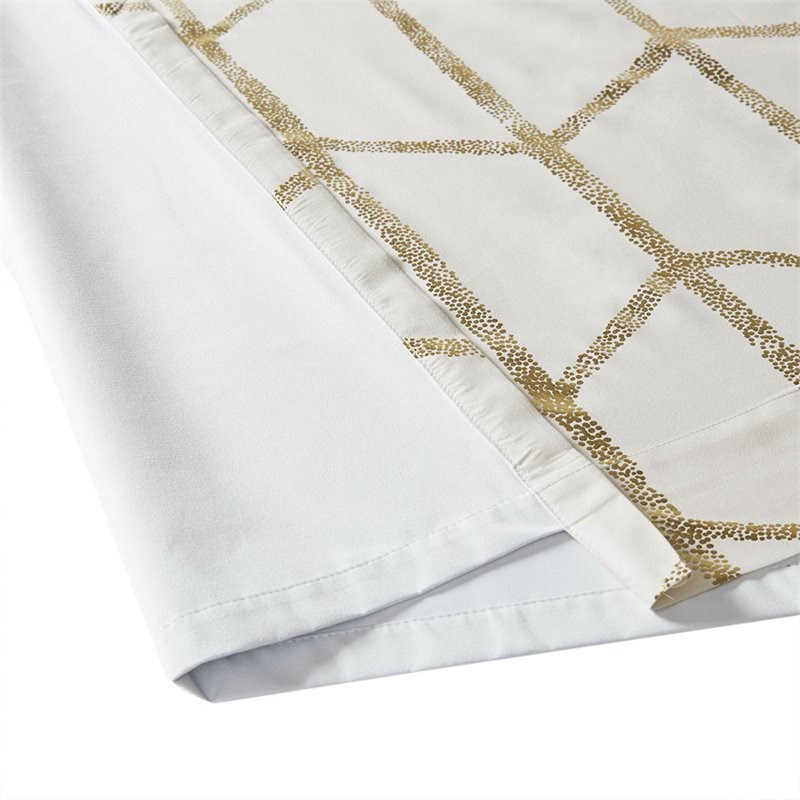 Intelligent Design Raina Microfiber Total Blackout Window Panel in Ivory/Gold
