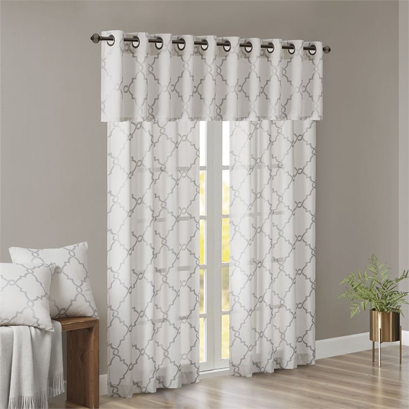 Madison Park Saratoga Polyester Cotton Rayon Fretwork Panel in Ivory