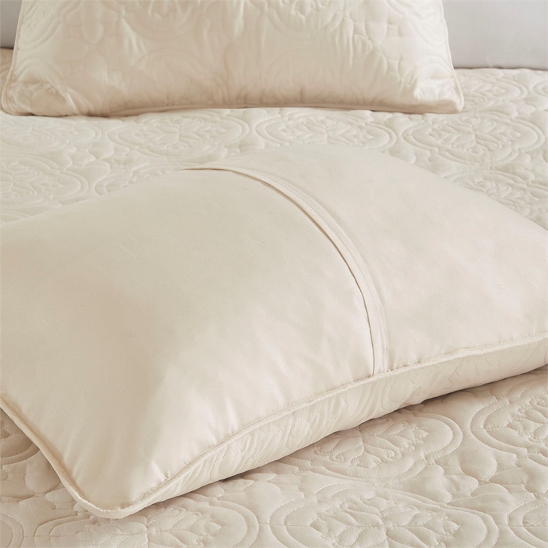 510 Design Oakley Polyester Microfiber Bedspread Set in Cream