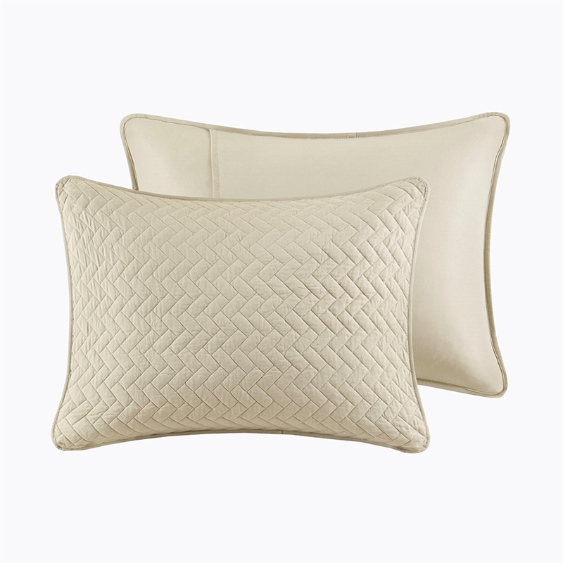 Hampton Hill Transitional Polyester Microfiber Coverlet Set in Linen White