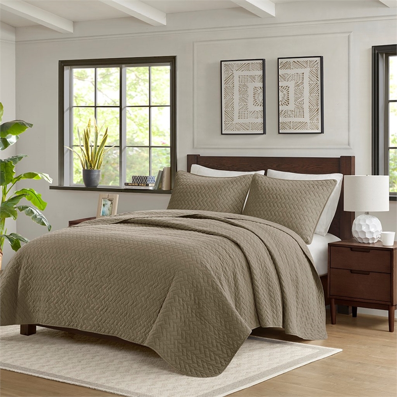 Hampton Hill Transitional Polyester Fabric Coverlet Mini Set in Taupe/Brown