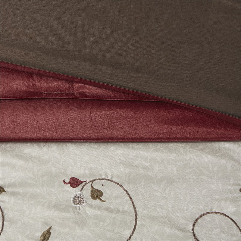 Madison Park Serene 7-piece Polyester Polyoni Comforter Set in Red/Ivory