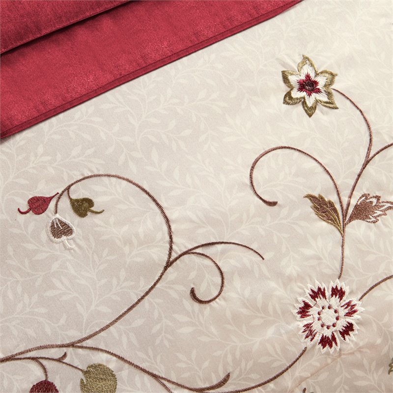 Madison Park Serene 7-piece Polyester Polyoni Comforter Set in Red/Ivory