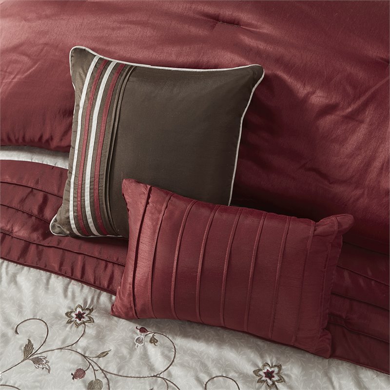 Madison Park Serene 7-piece Polyester Polyoni Comforter Set in Red/Ivory