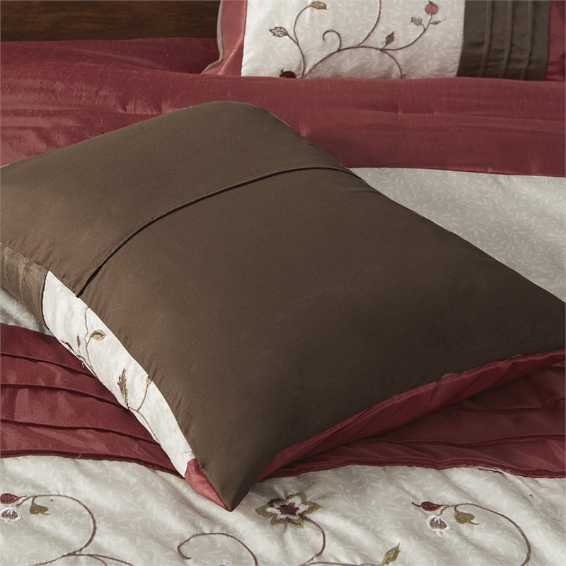 Madison Park Serene 7-piece Polyester Polyoni Comforter Set in Red/Ivory