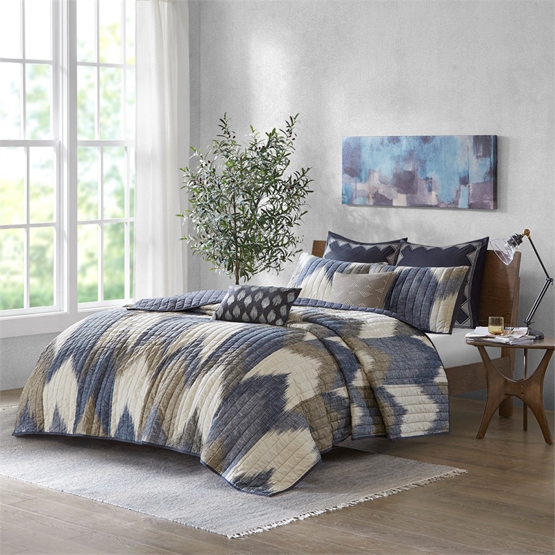 INK+IVY Alpine Mid-Century Cotton Printed Coverlet Mini Set in Navy Finish