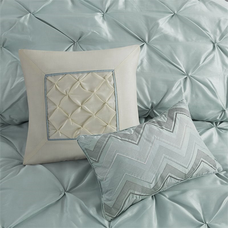madison park laurel 7-piece polyester polyoni comforter set w/ pleats in green