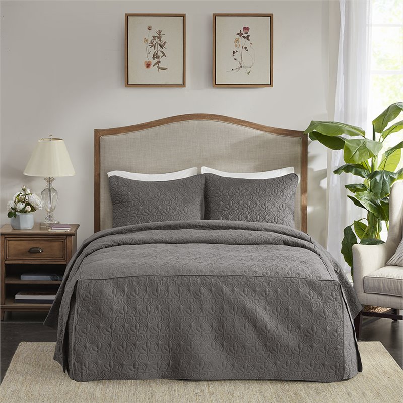 Madison Park Traditional 100 Percent Polyester Fitted Bedspread in Gray