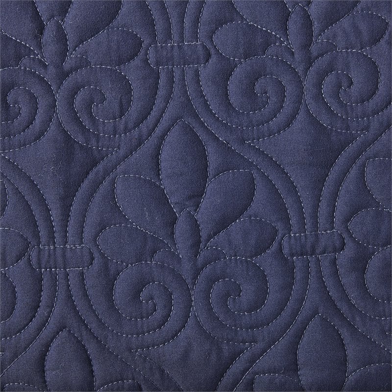 Madison Park Traditional 100 Percent Polyester Fitted Bedspread in Navy