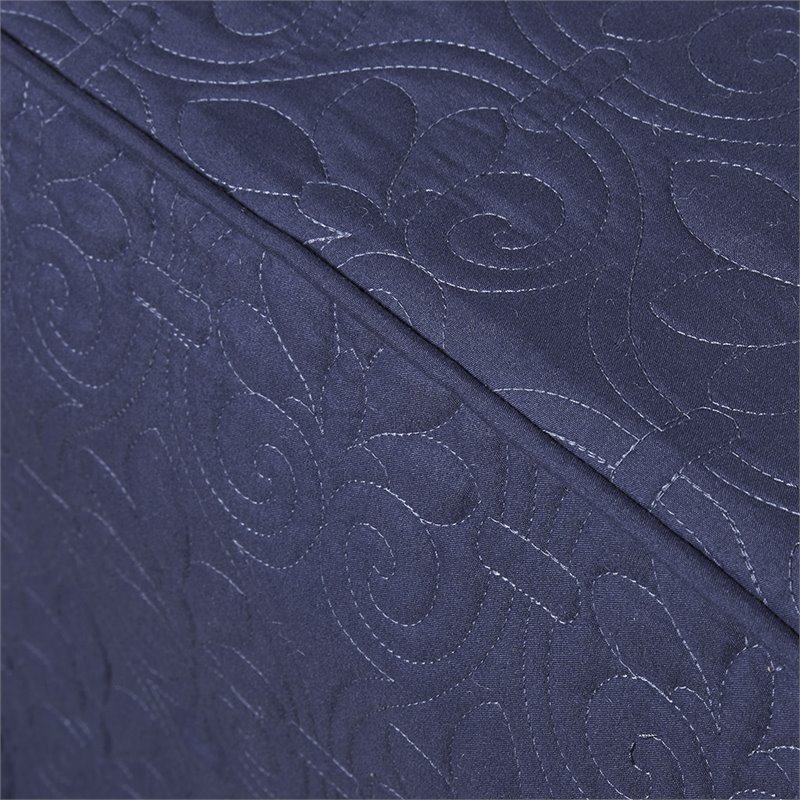 Madison Park Traditional 100 Percent Polyester Fitted Bedspread in Navy