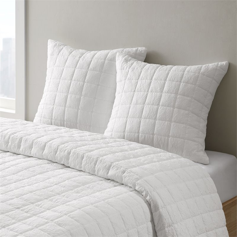 N Natori Cocoon 100 Percent Polyester Quilt Top Euro Sham in White