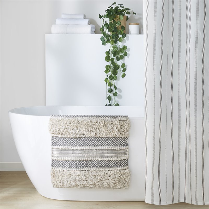 INK+IVY Asher Cotton and Polyester Handwoven Bath Rug in Gray