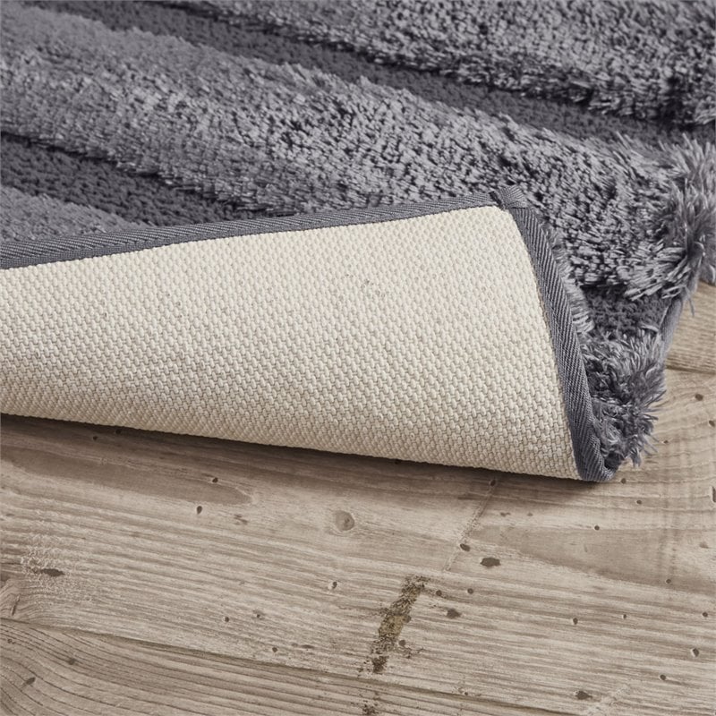 Madison Park 100 Percent Polyester Fabric Solid Tufted Rug in Gray