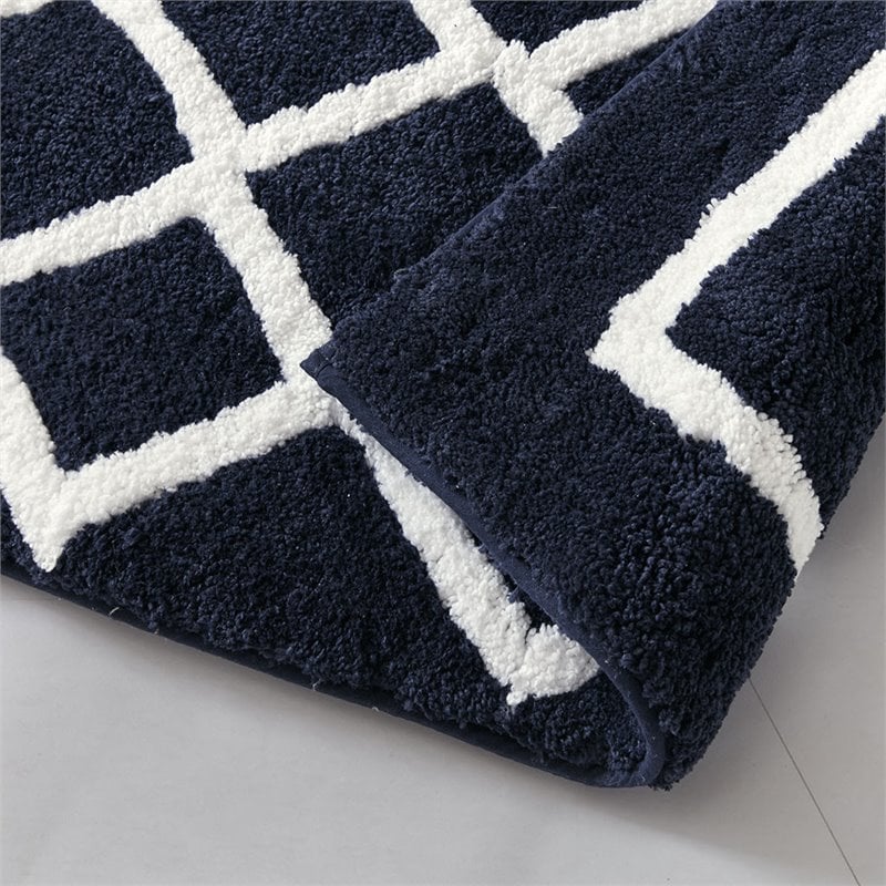 Madison Park Bittman Polyester Reversible Tufted Microfiber Rug in Navy