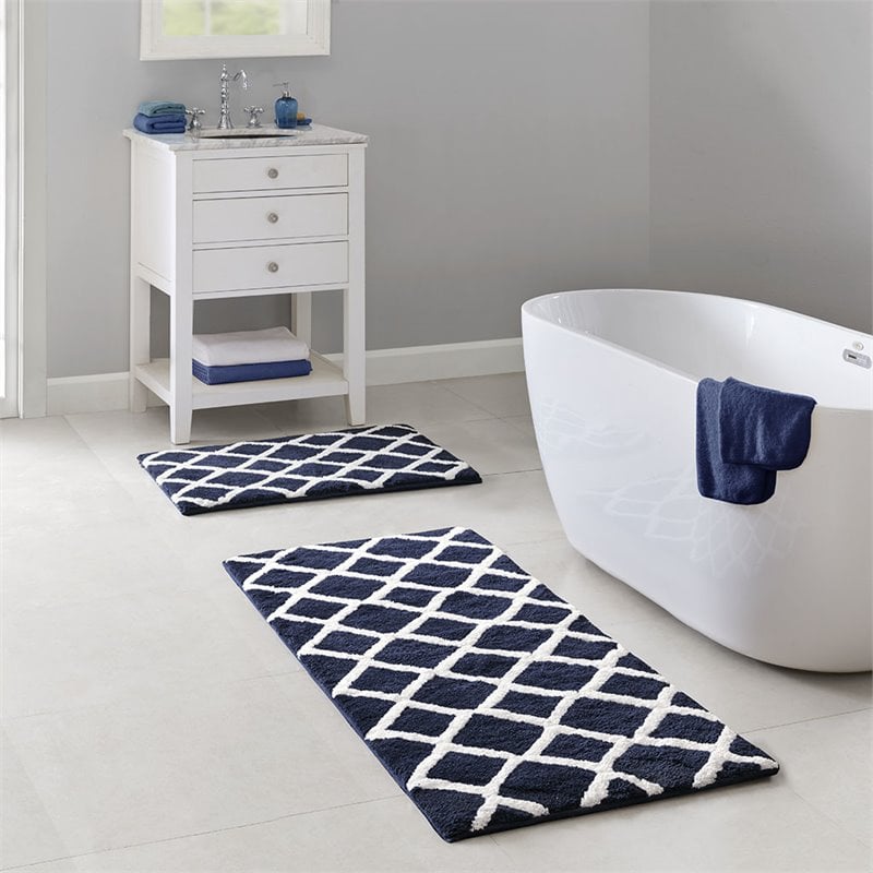 Madison Park Bittman Polyester Reversible Tufted Microfiber Rug in Navy