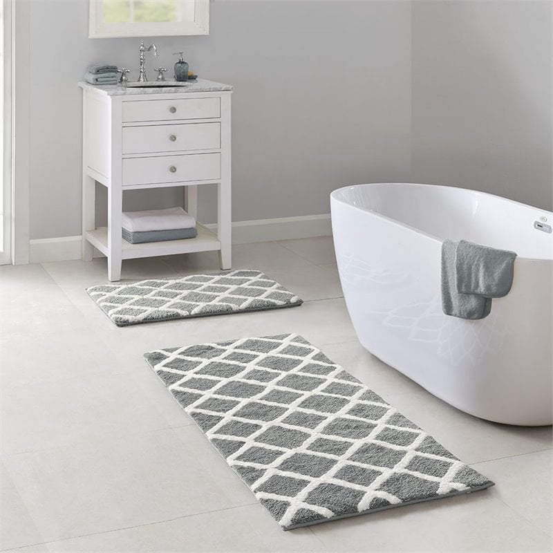 Madison Park Bittman Polyester Reversible Tufted Microfiber Rug in Gray