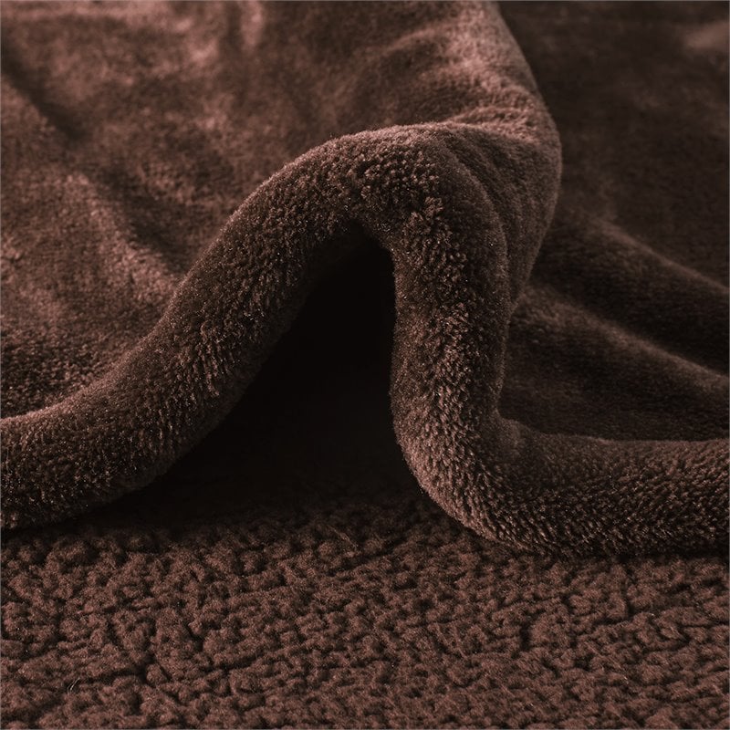 Beautyrest Polyester Microlight and Berber Solid Heated Throw in Brown