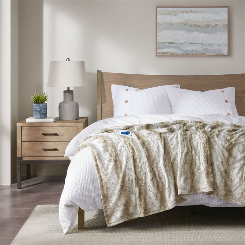 Beautyrest Polyester Faux Tip Dye Long Fur Heated Throw in Sand Brown